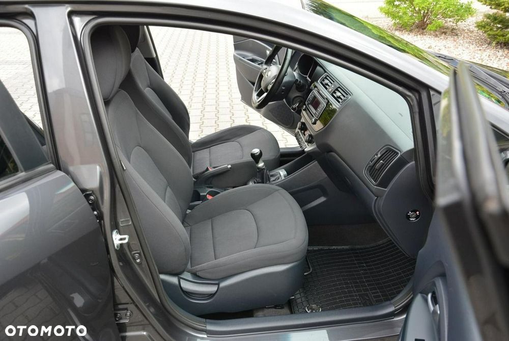 Kia Rio 1.2 XL Business Line - 16