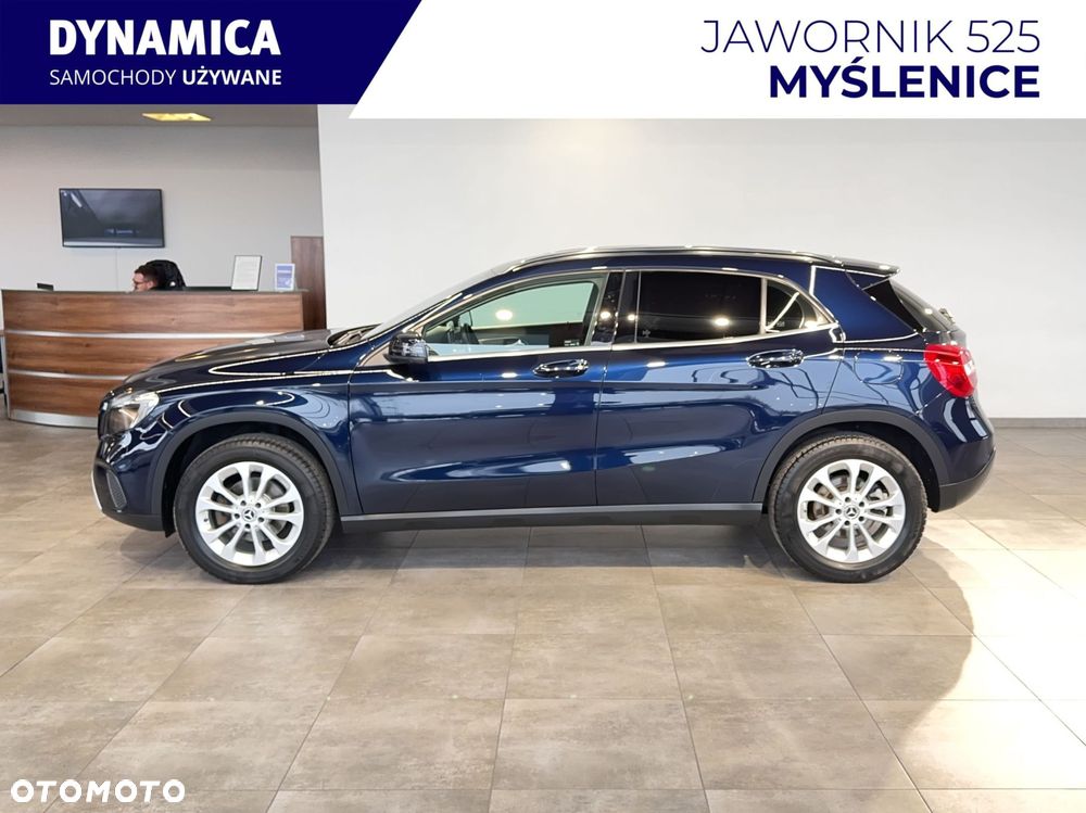 Mercedes-Benz GLA - 6