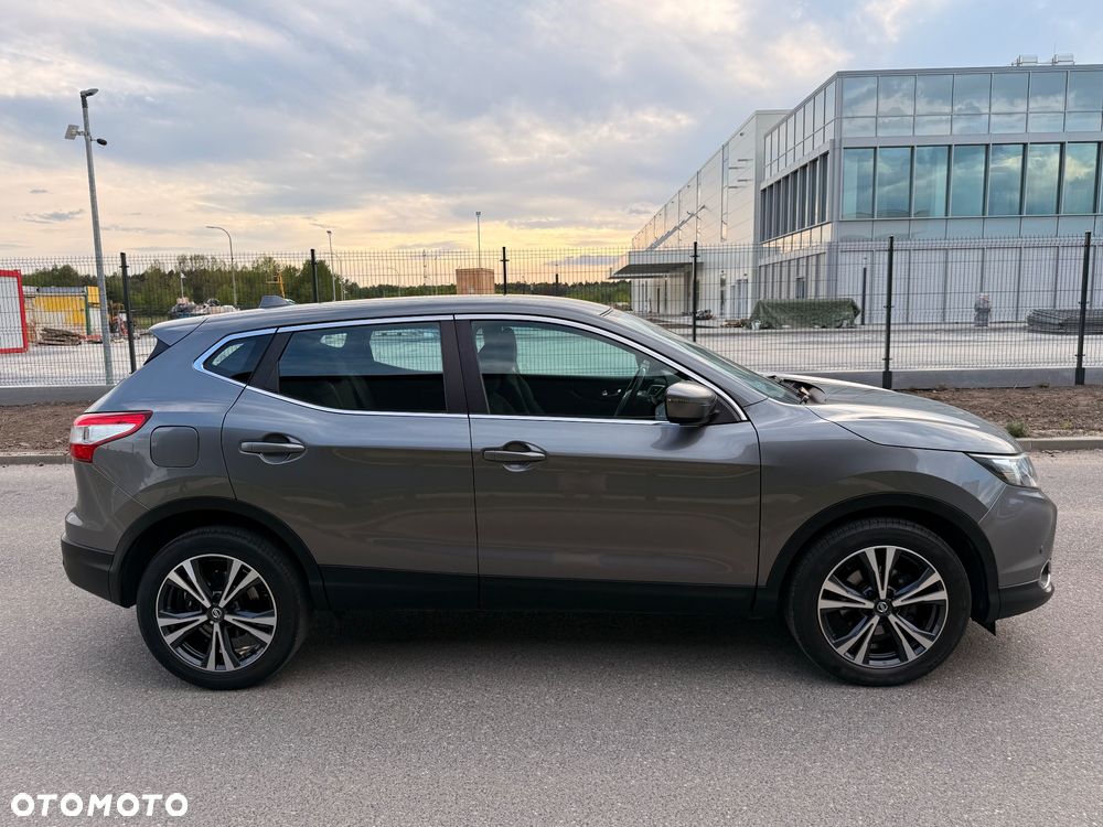 Nissan Qashqai 1.5 dCi Tekna+ - 9
