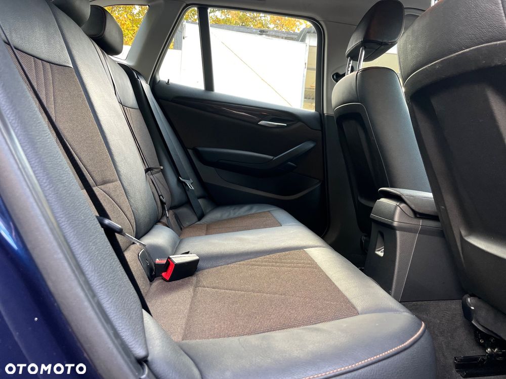 BMW X1 sDrive18d xLine - 18