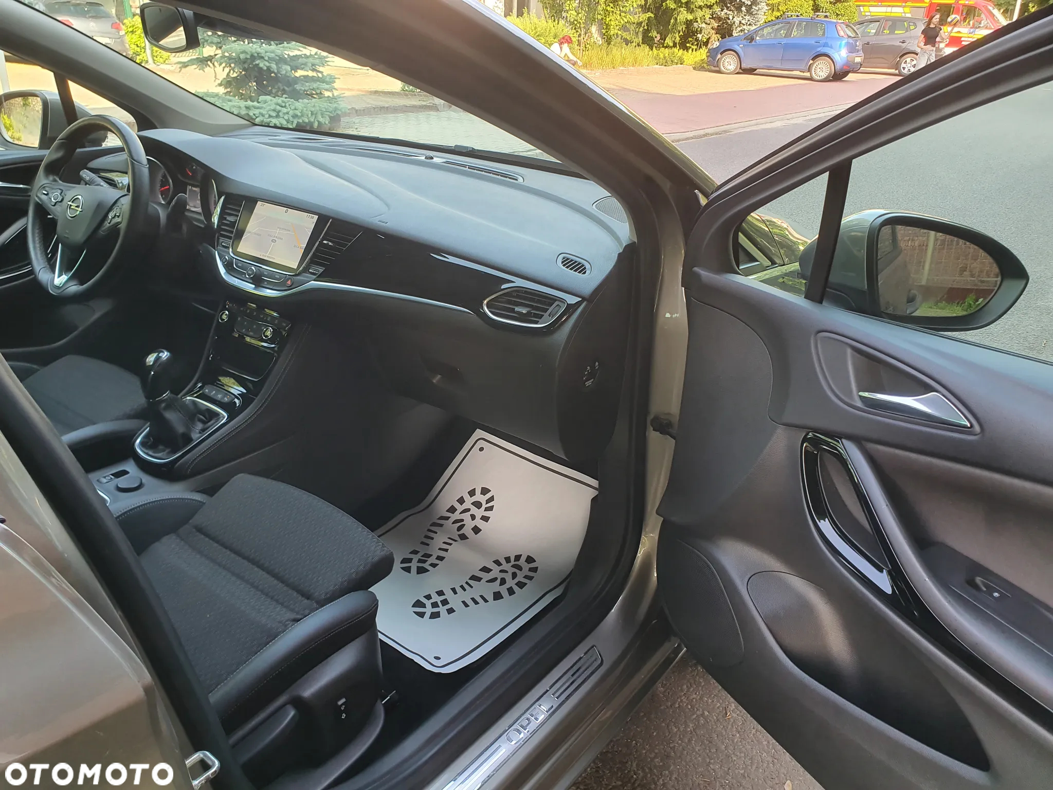 Opel Astra 1.4 Turbo Innovation - 17