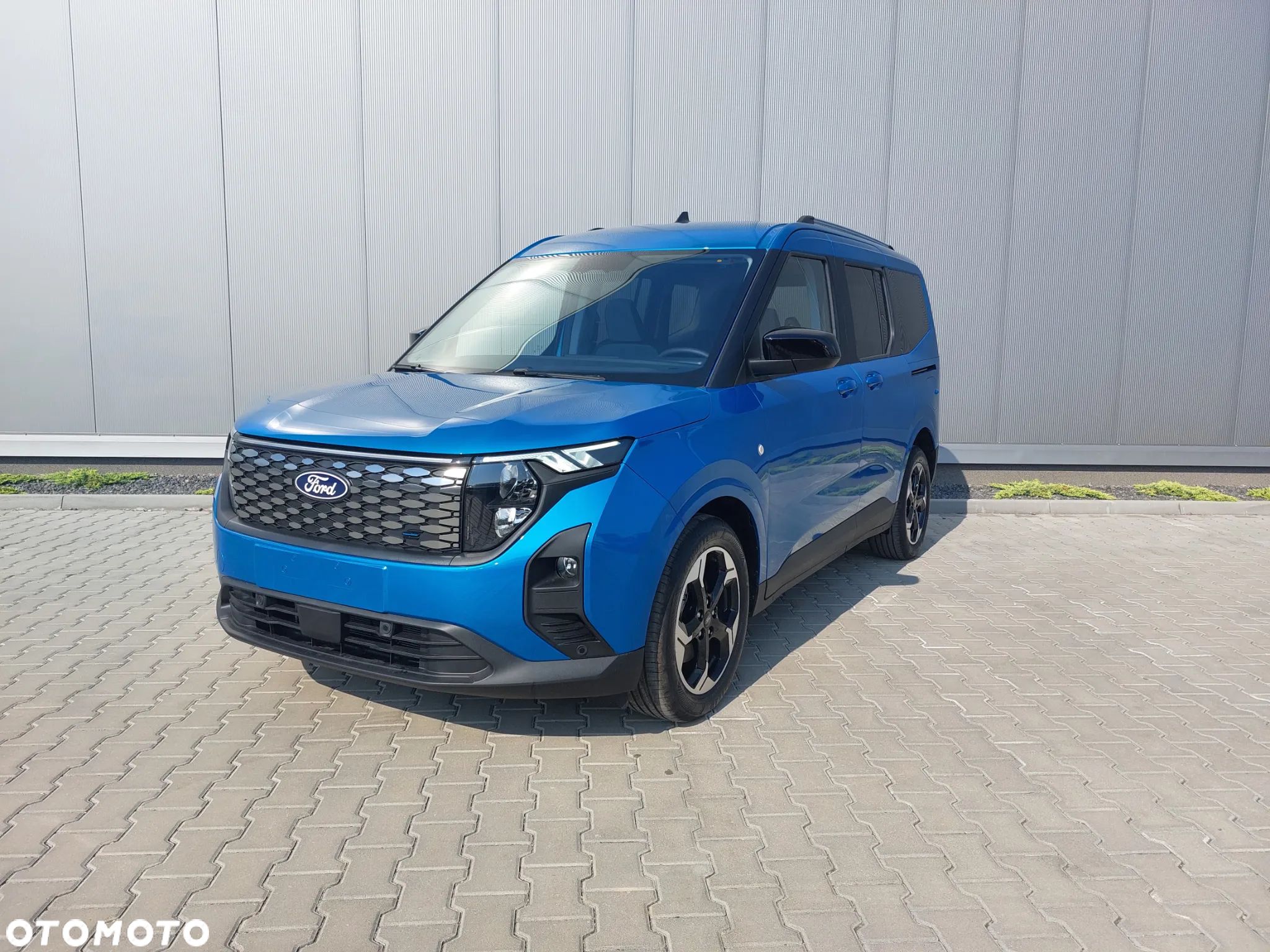Ford Tourneo Courier 43kWh Titanium - 1