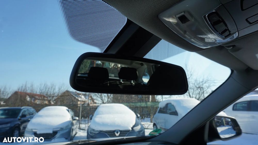 BMW Seria 3 318d Aut. Blue Performance - 33