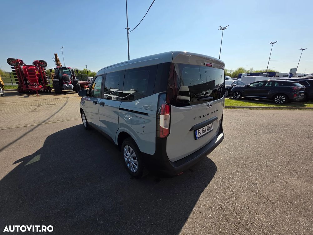 Ford Tourneo Courier - 7