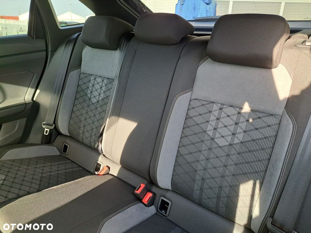 Volkswagen Taigo 1.5 TSI ACT R-Line Plus DSG - 36