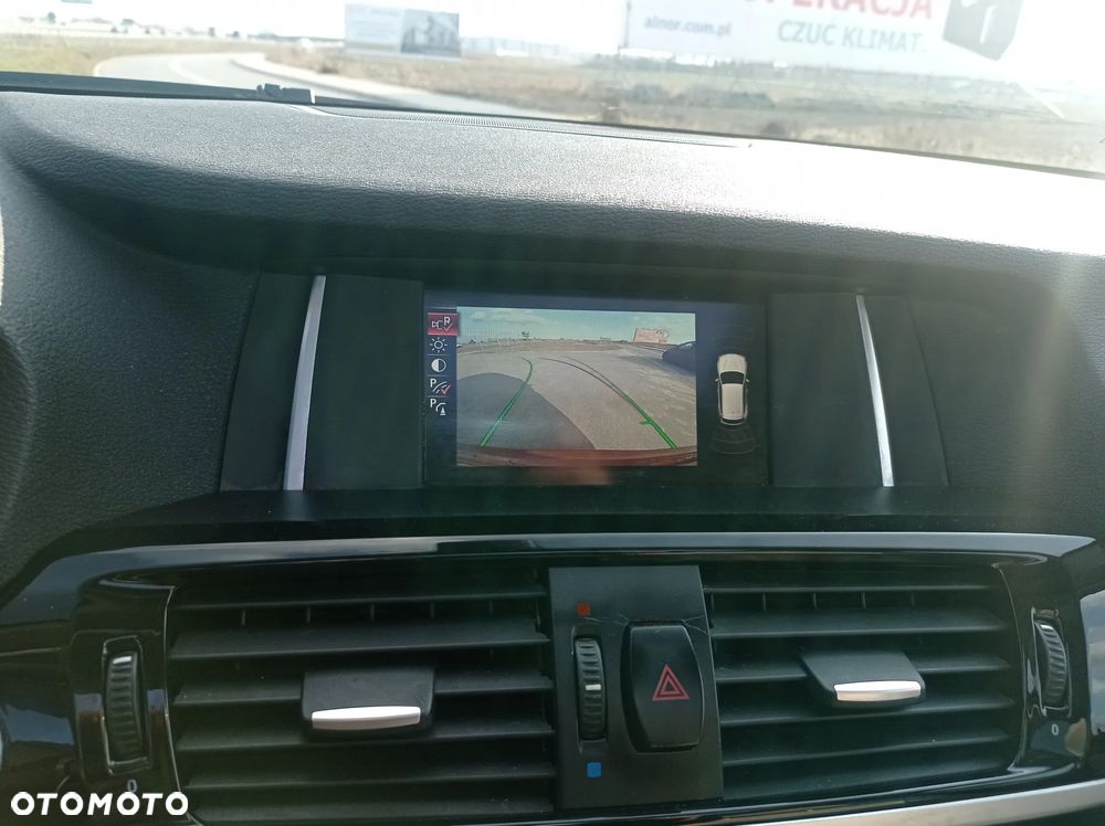 BMW X3 xDrive28i Sport-Aut - 12