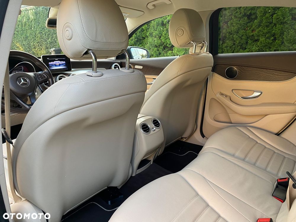 Mercedes-Benz GLC - 37