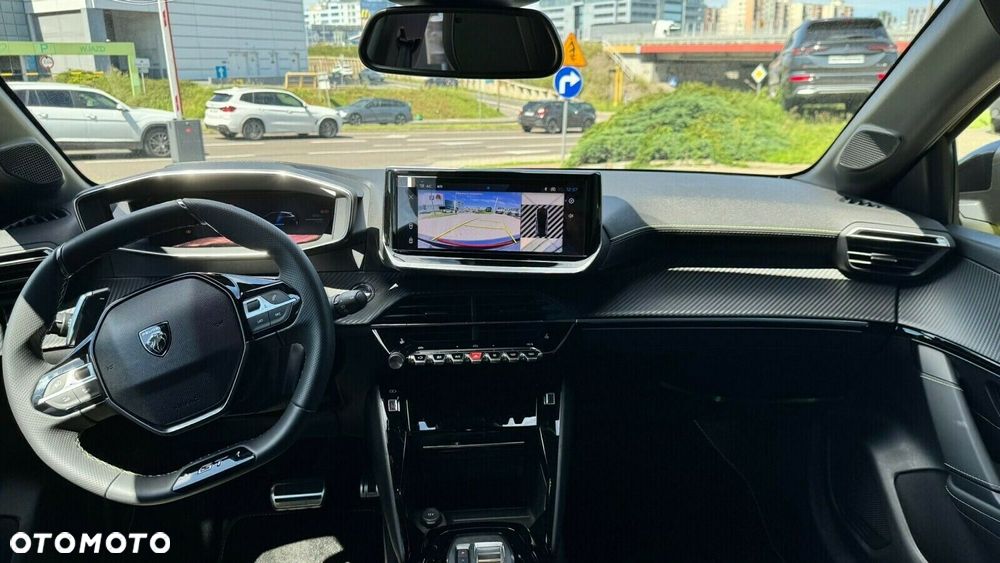 Peugeot 208 - 17