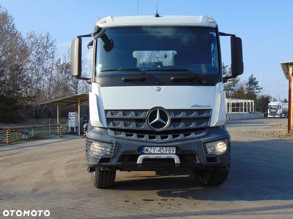 Mercedes-Benz AROCS - 2