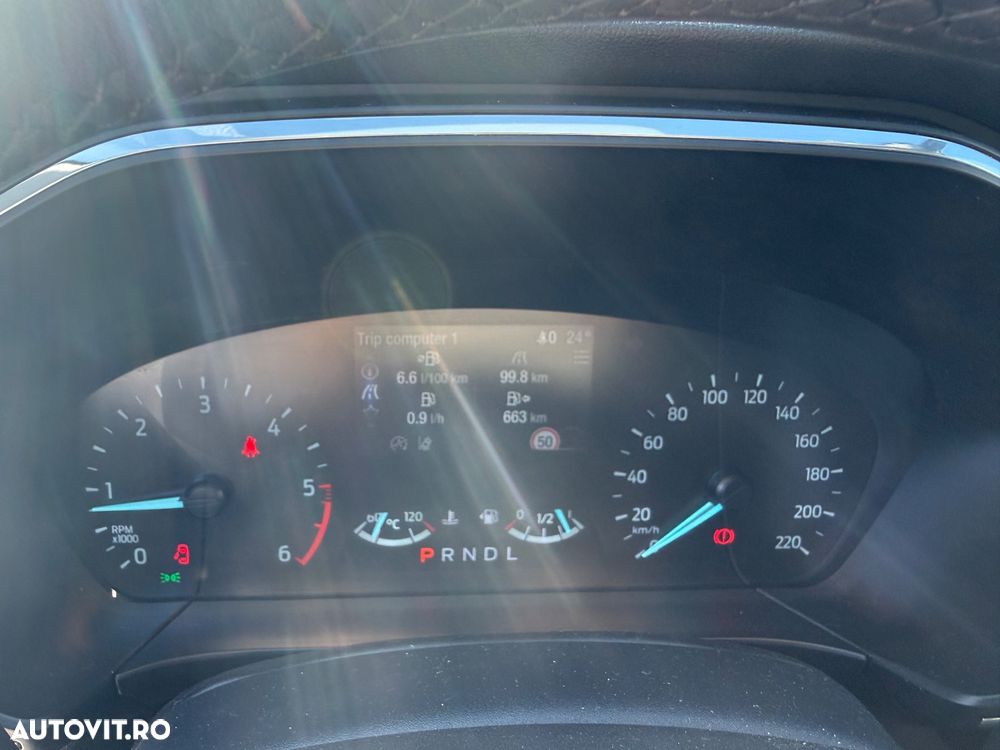 Ford Kuga 1.5 EcoBlue A8 FWD Titanium - 2