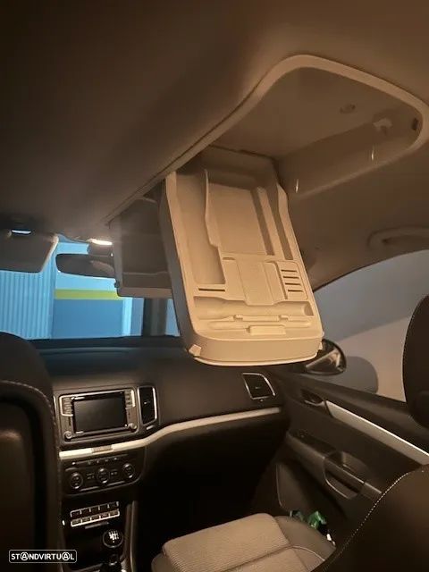 VW Sharan 2.0 TDI Confortline - 9