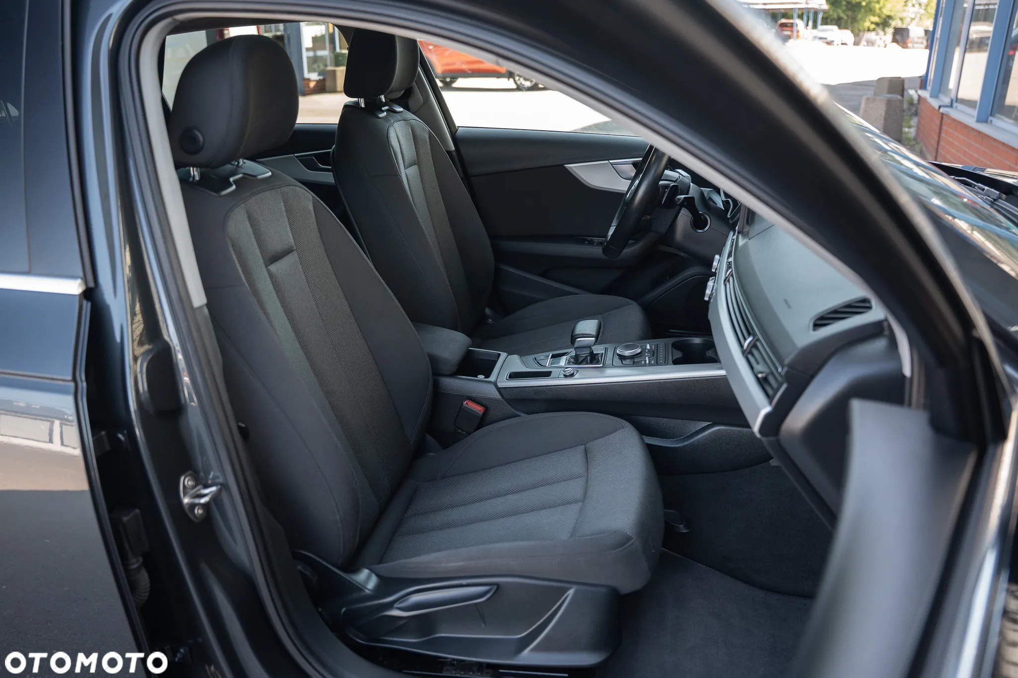Audi A4 Avant 35 TDI S tronic - 22