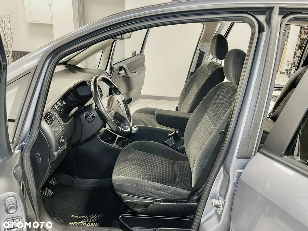 Opel Zafira 1.8 Executive - 9