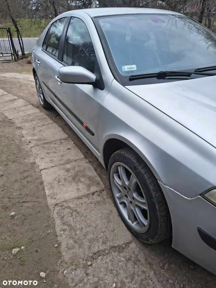 Renault Laguna 1.9 dCi Expression - 4