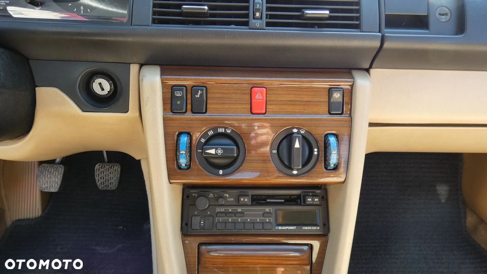 Mercedes-Benz W124 (1984-1993) - 24