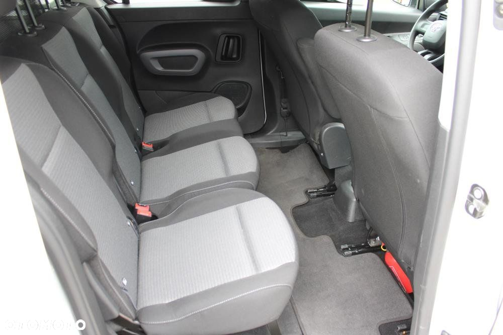 Toyota ProAce - 13