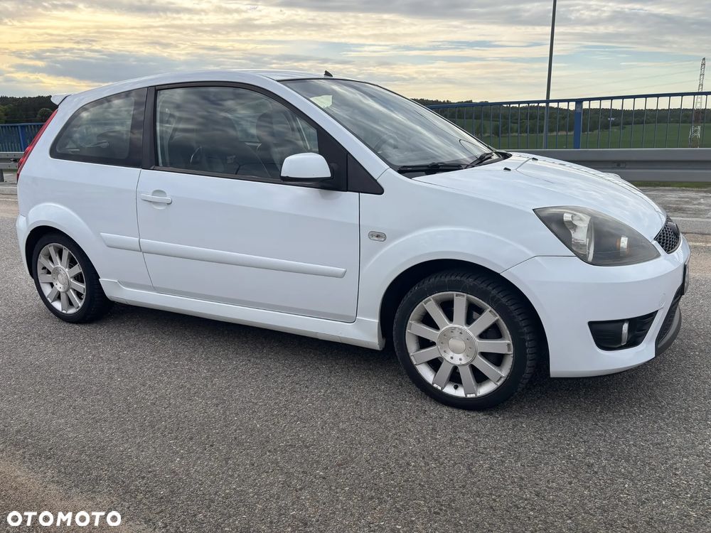 Ford Fiesta - 7