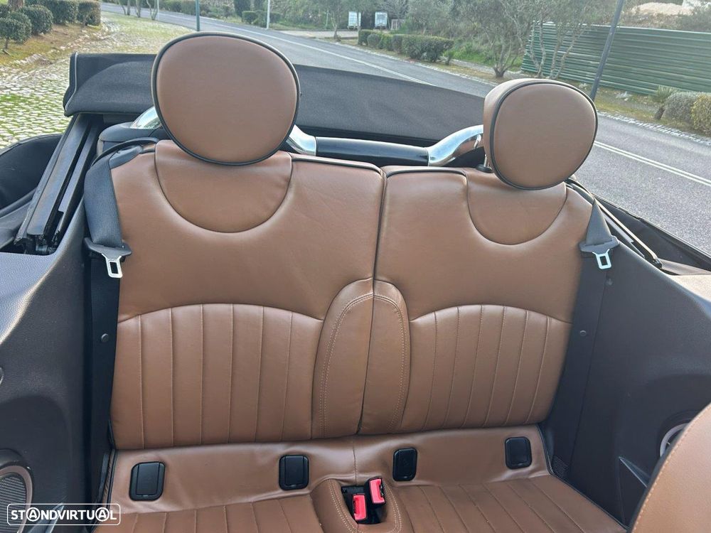 MINI Cabrio Cooper D - 13