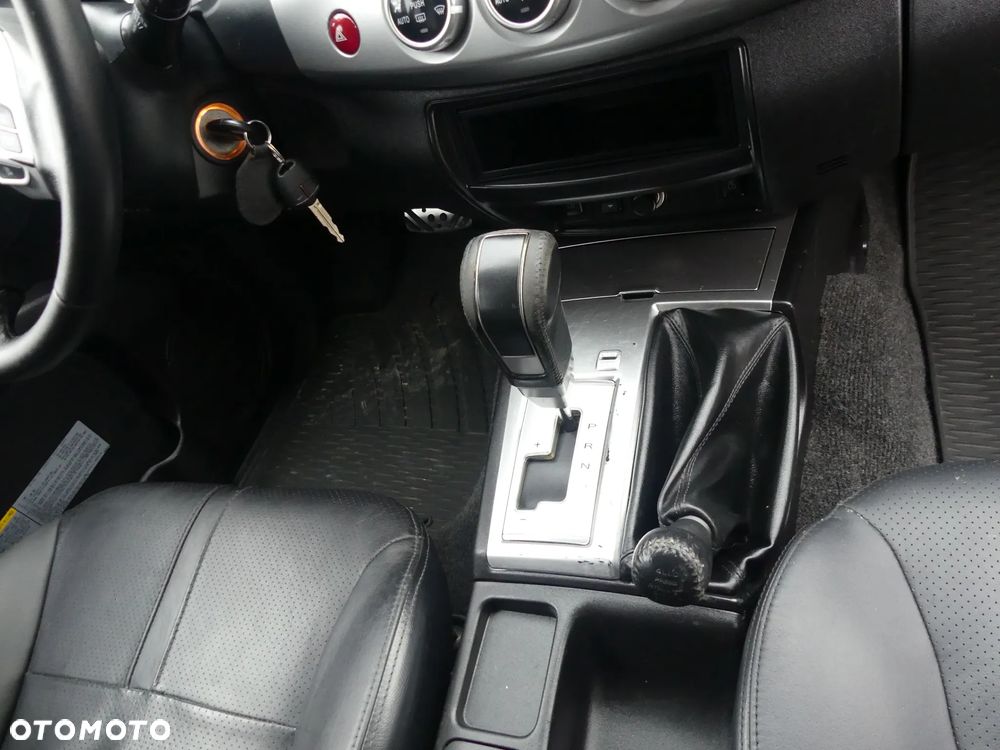 Mitsubishi L200 Pick Up 4x4 Autm DPF Intense Double Cab - 17