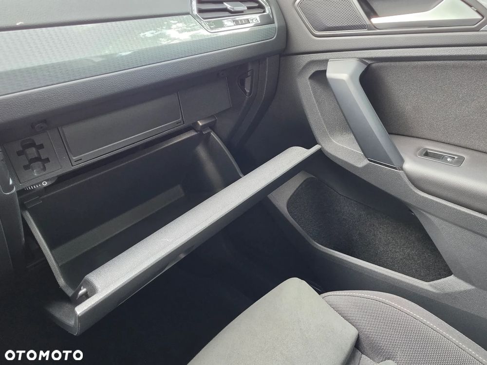 Volkswagen Tiguan 2.0 TDI SCR DSG ACTIVE - 38