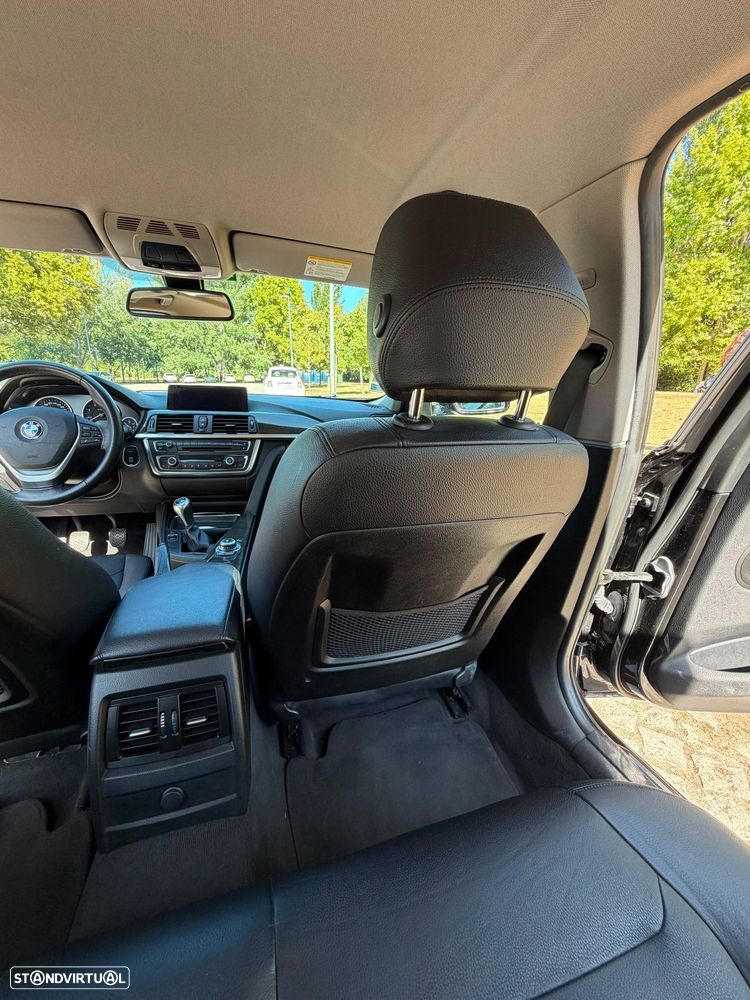 BMW 320 d Line Luxury - 13