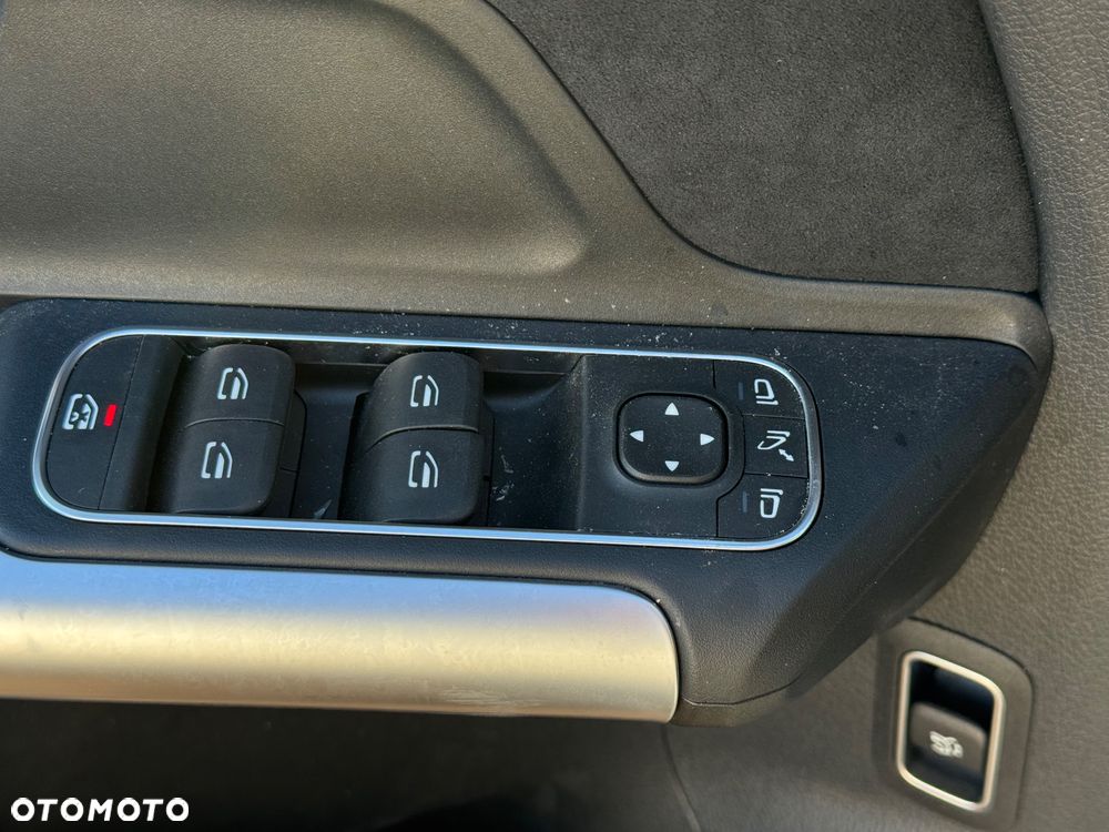 Mercedes-Benz GLA 220 d 4Matic 8G-DCT AMG Line Advanced Plus - 18