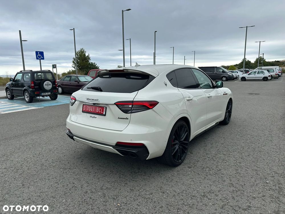 Maserati Levante Trofeo - 6