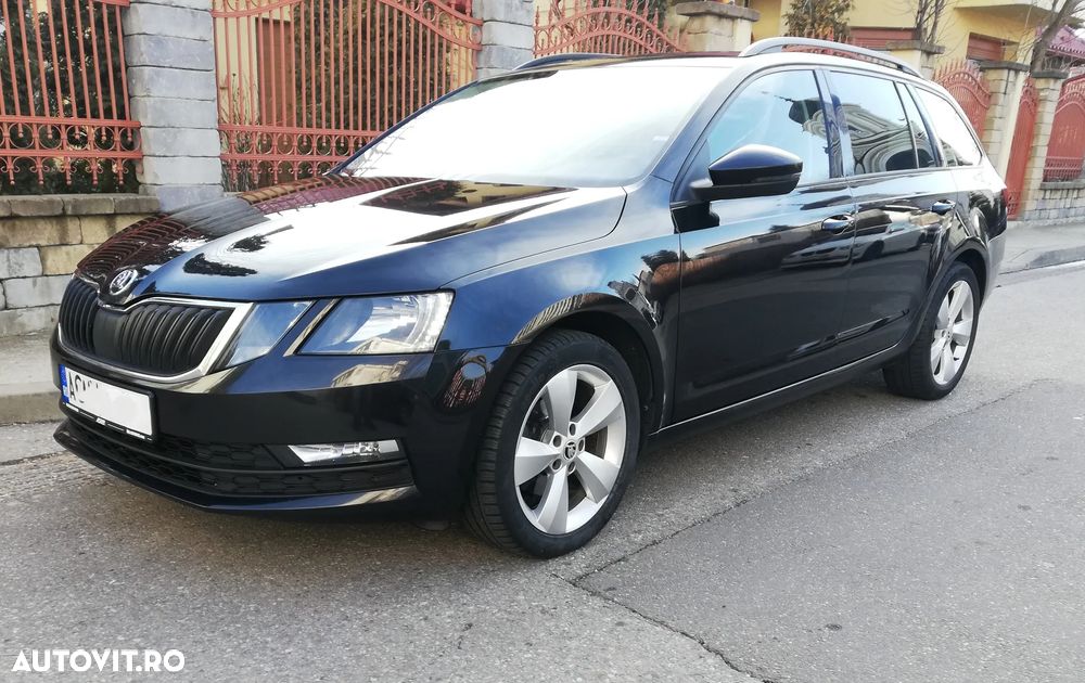 Skoda Octavia Combi Diesel 2.0 TDI Ambition - 1