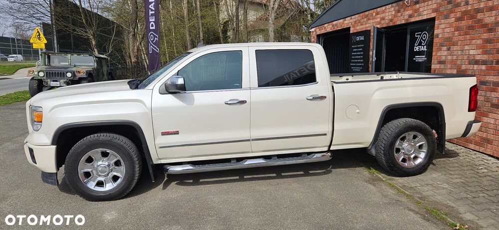 GMC Sierra - 16