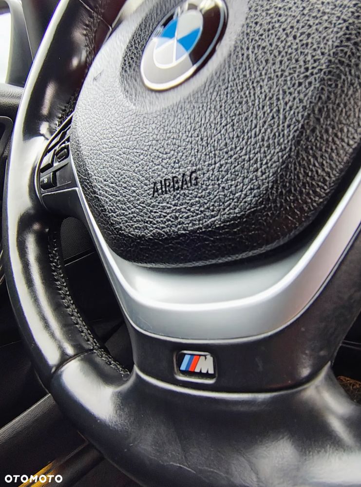 BMW Seria 1 120d Sport Line - 23