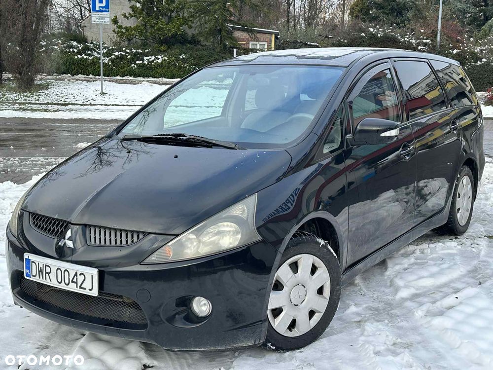 Mitsubishi Grandis - 1