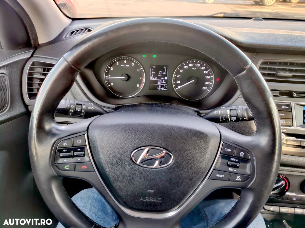 Hyundai i20 1.2 Style+ - 6