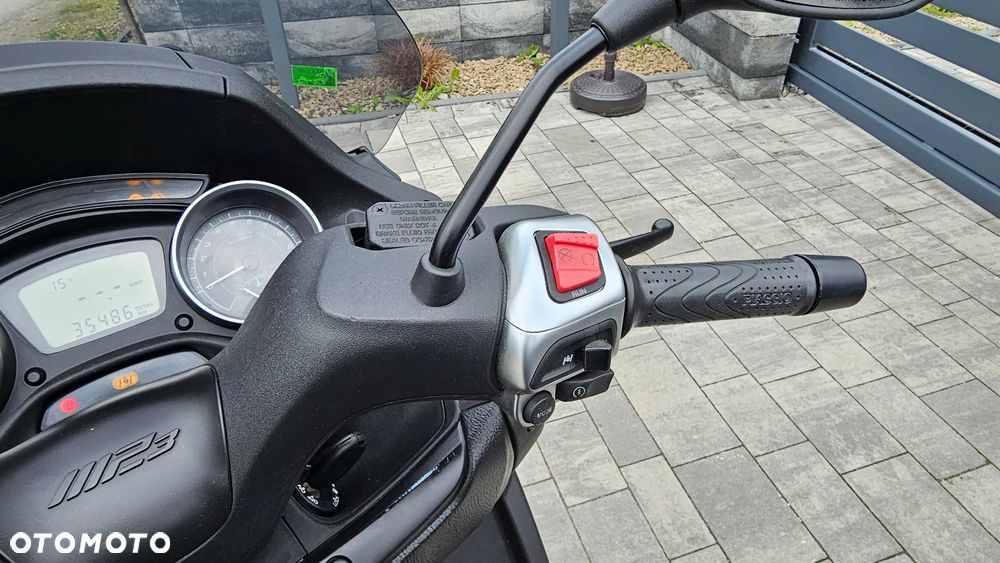 Piaggio MP-3 - 8