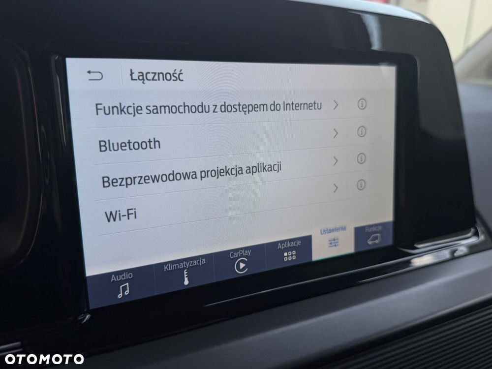 Ford Transit Courier - 25