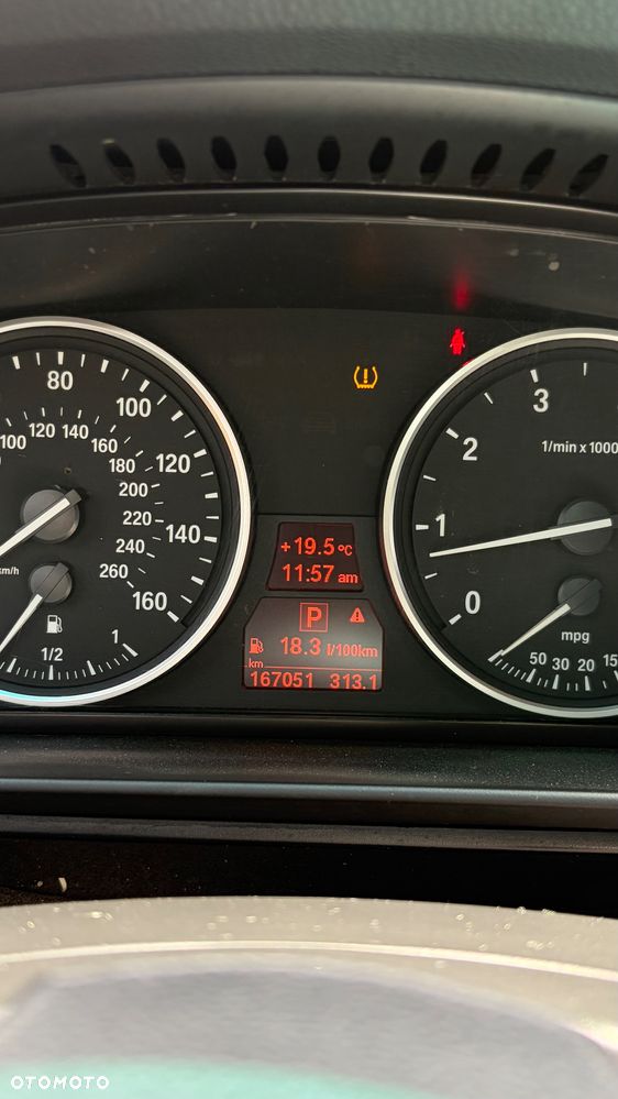 BMW Seria 5 550i - 20