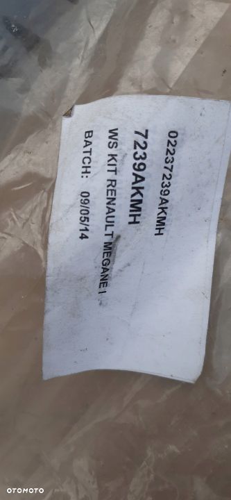 Renault Megane 95 Uszczelka Szyby Czołowej 7239AKK - 4