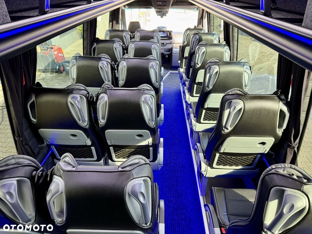 Mercedes-Benz Sprinter 519 Panoramic Line - 21