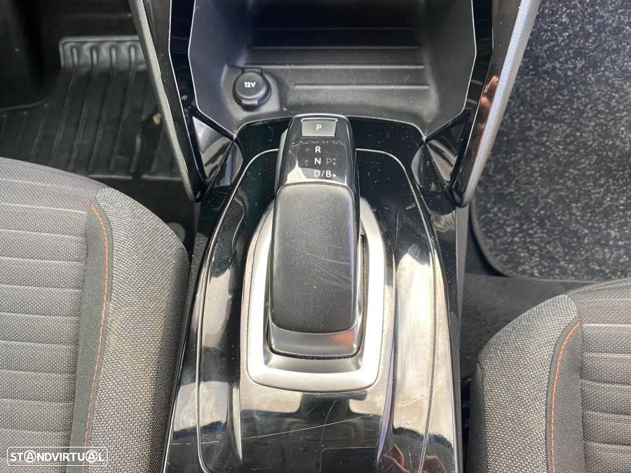 Peugeot e-208 50 kWh Active Pack - 8