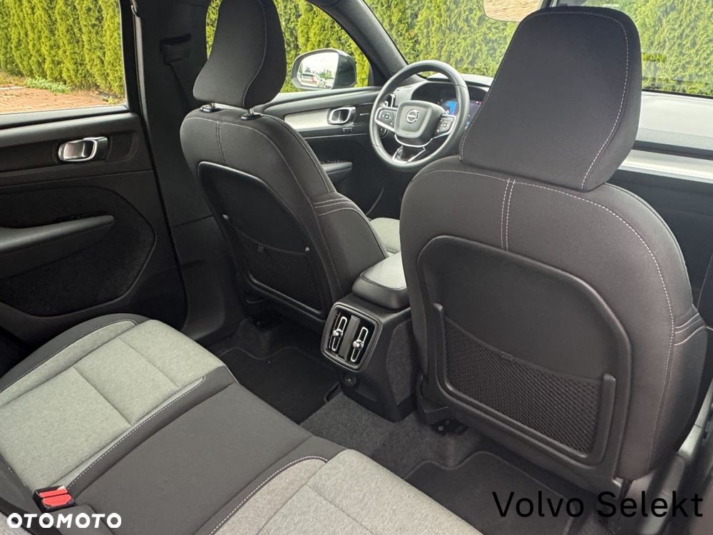 Volvo XC 40 - 30