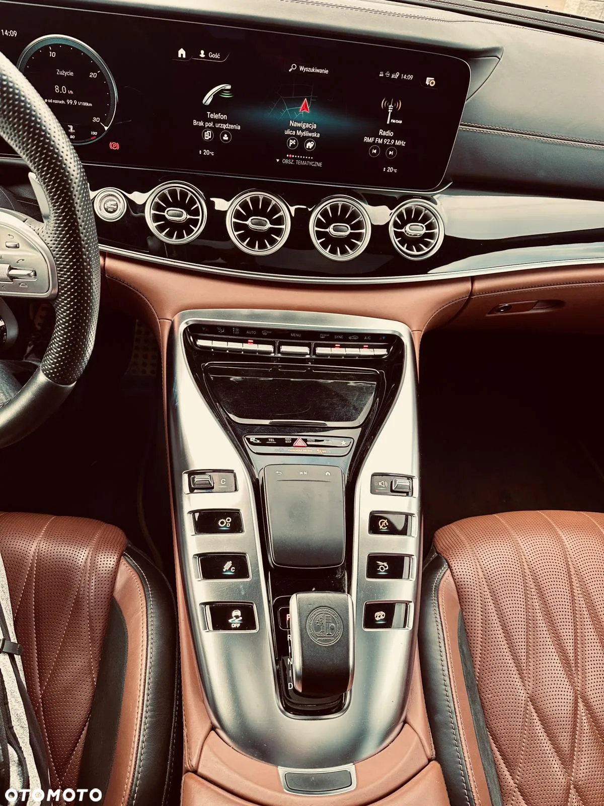Mercedes-Benz AMG GT 63 4-Matic+ - 10