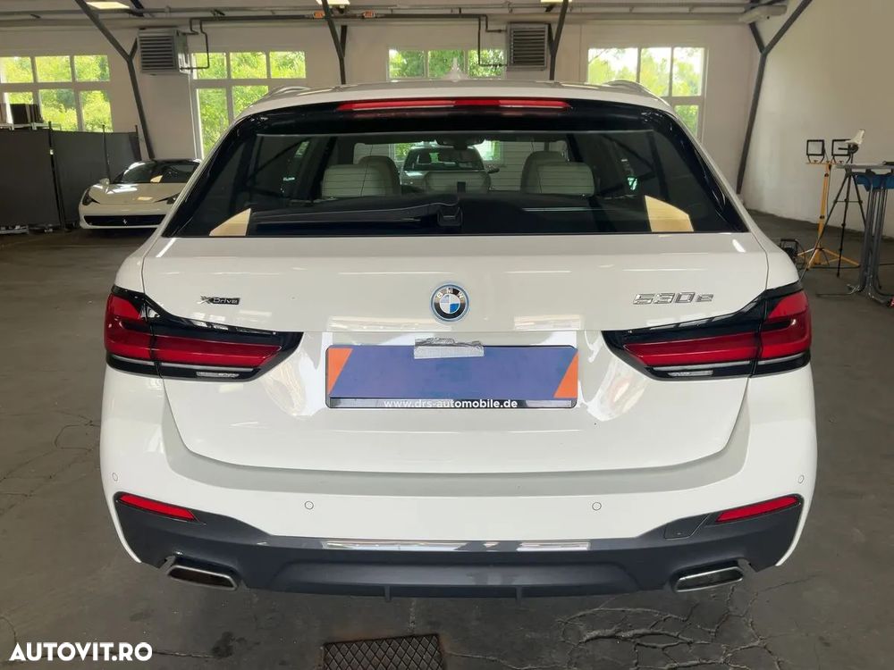 BMW Seria 5 530e xDrive Touring Aut. Luxury Line - 2