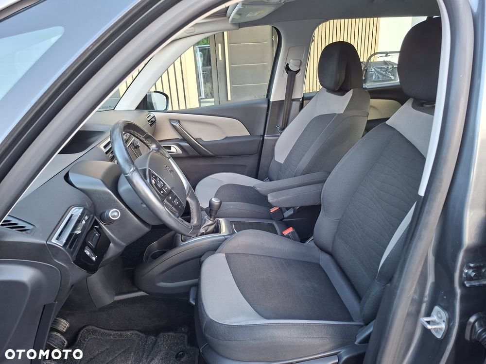Citroën C4 Grand Picasso - 12
