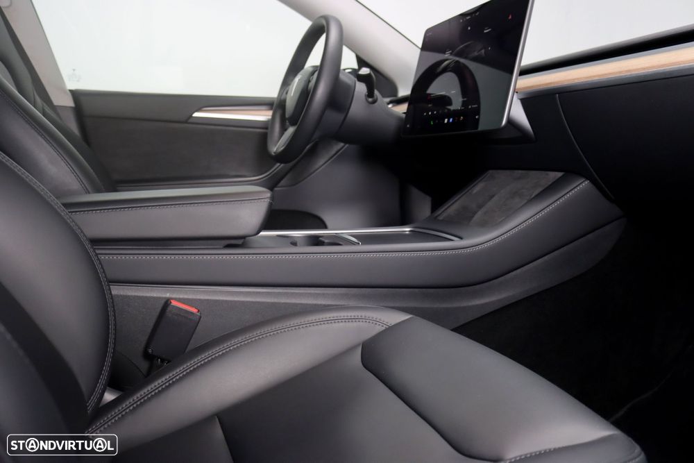 Tesla Model Y Performance Tração Integral - 10