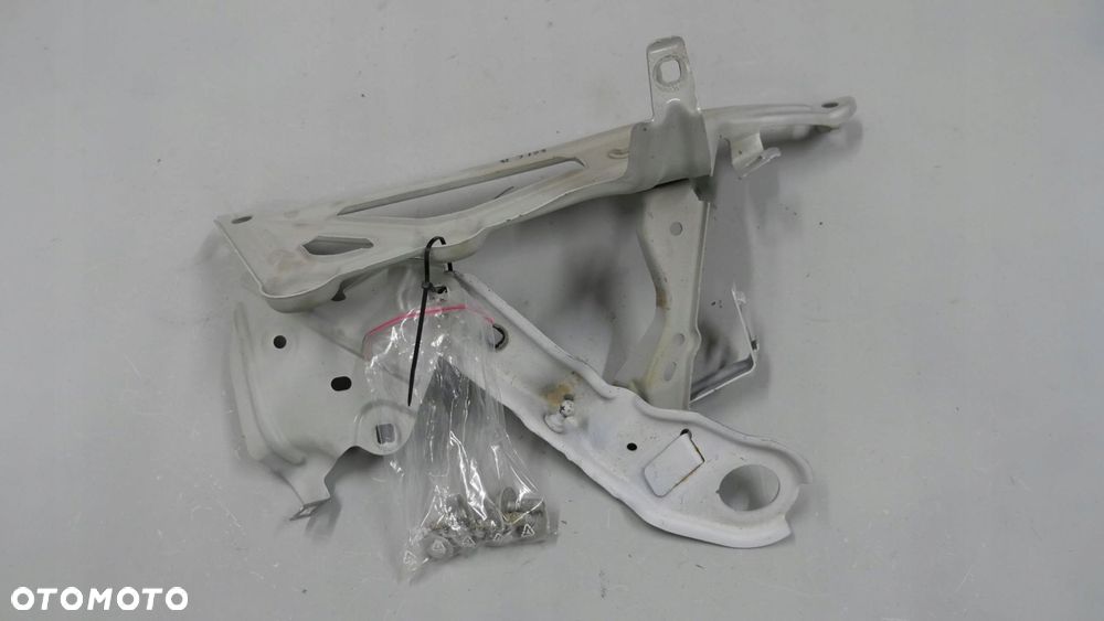 bmw x1 f48 mocowanie błotnika prawego 7427130 7355992 7427136 - 3