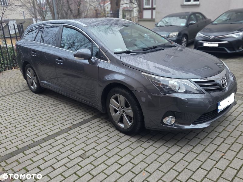 Toyota Avensis 2.0 D-4D Premium - 13