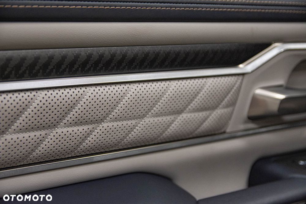 RAM 1500 Tungsten - 13