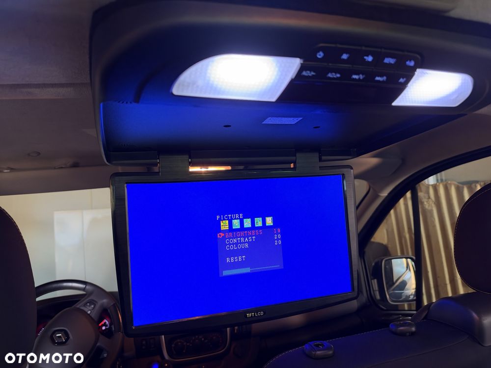 Renault Trafic - 8