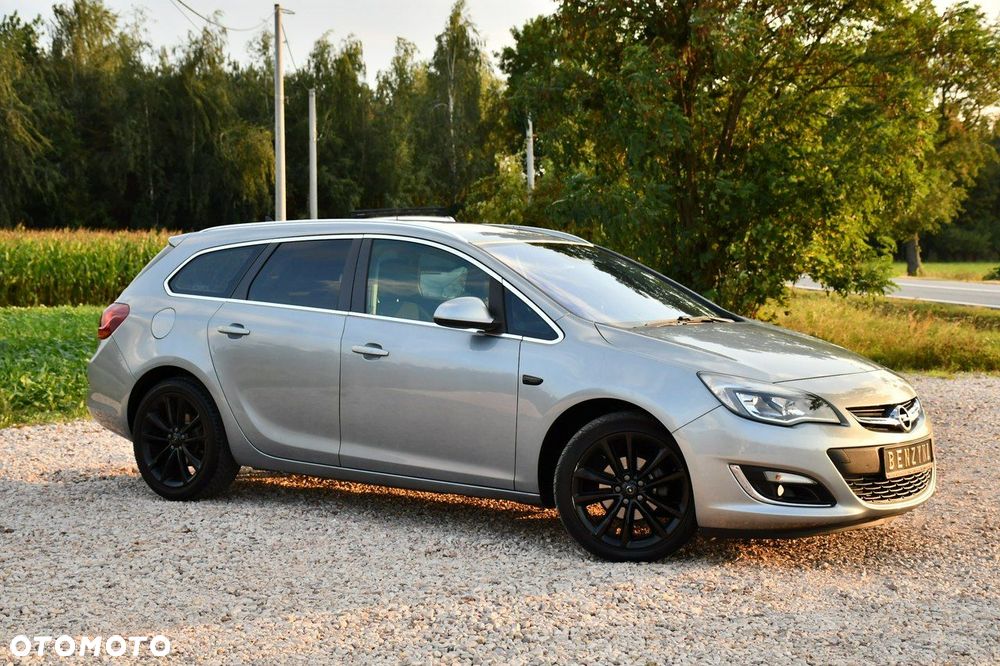 Opel Astra 1.4 Turbo Sports Tourer - 19