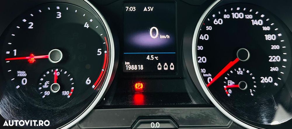 Volkswagen Tiguan - 33