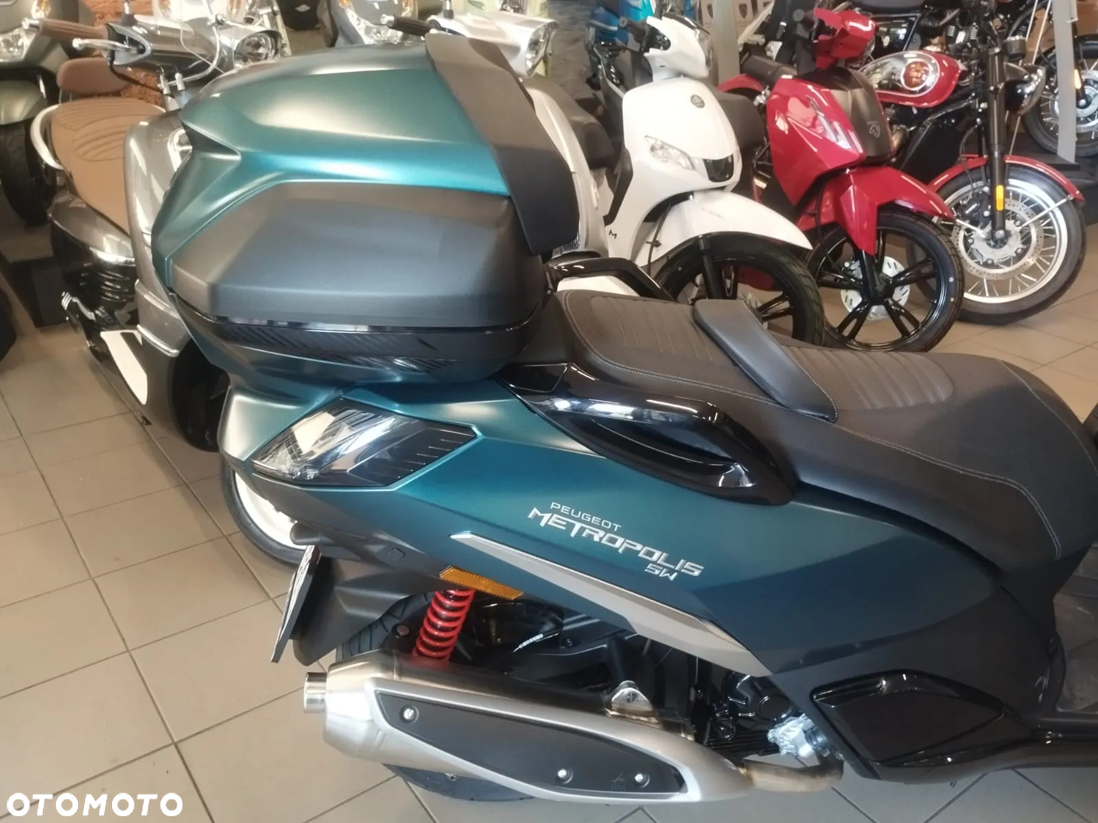 Peugeot Metropolis - 3